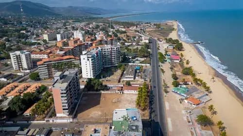 Remax Lider Ofrece En Venta Terreno Frente Al Mar Puerto Piritu Anzoategui- Maria J Chaparro