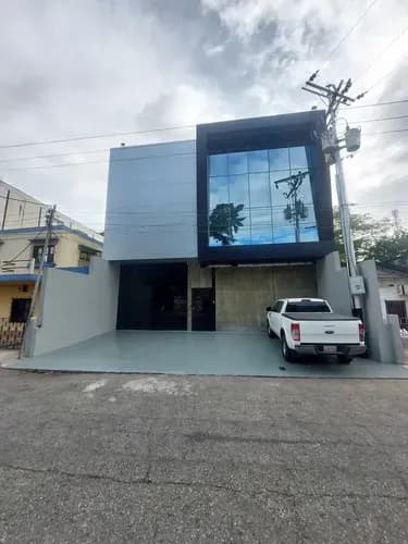 Venta Edificio Comercial - Av. Bolívar Norte - Valencia - 887 M2