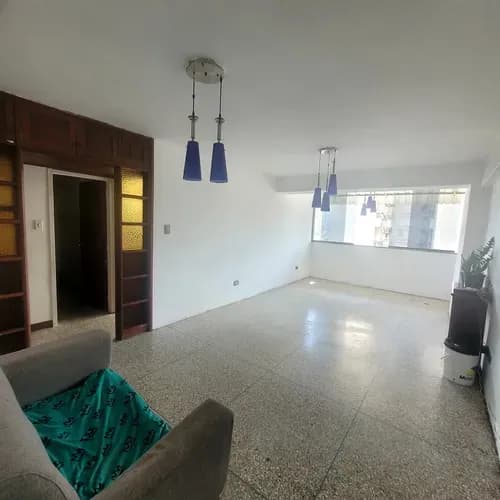 Sólo Cliente Directo Venta Apartamento 70 M2/2h/1b Cerca De Puente Hierro Parroquia Santa Rosalía, Centro De Caracas Jjgm