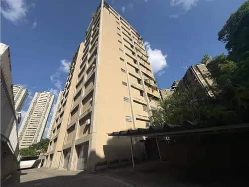 Apartamento En Alquiler De 146m2 Av. Ppal. De Sebucán Caracas