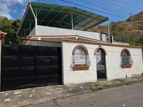 En Venta Casa Ubicada En El Sector Las Mayas, El Limón, Estado Aragua. Yb22