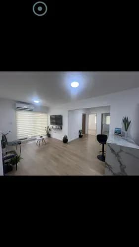 Michelle Vende Apartamento Montemayor San Diego 3 Hab Estudio Pozo Ml-s /526