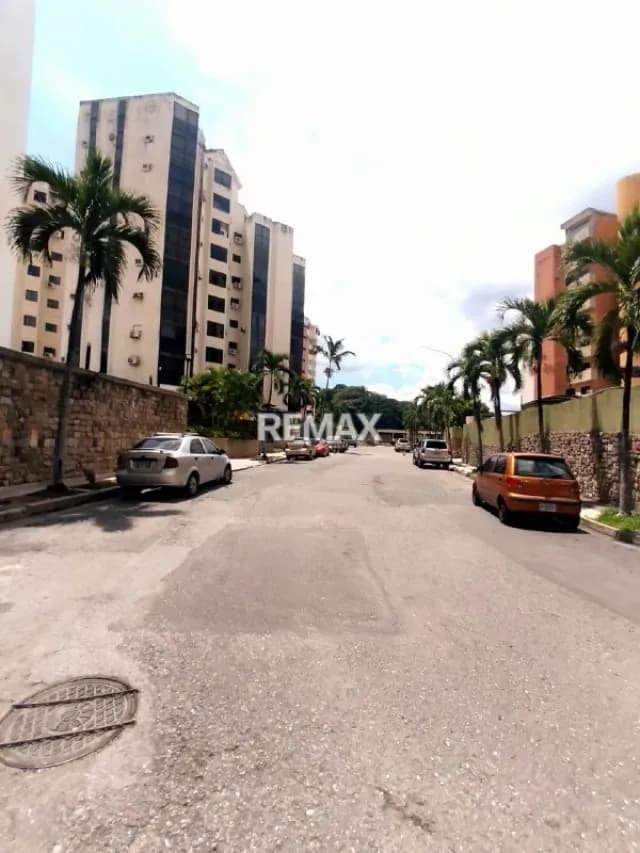 En Venta Bello Apartamento en Resd Sonesta los Mangos