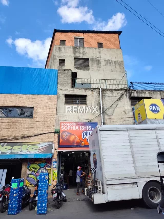 LOCAL COMERCIAL 500 MTS CATIA ALQUILER