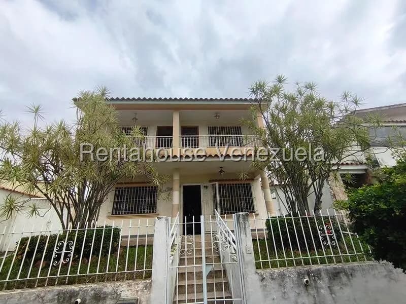 Casa (Duplex) en Venta en Trigal Norte, Carabobo