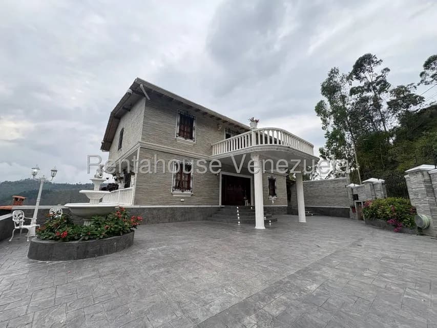 Casa (Multipes Niveles) en Venta en Mirador Panamericano, Miranda