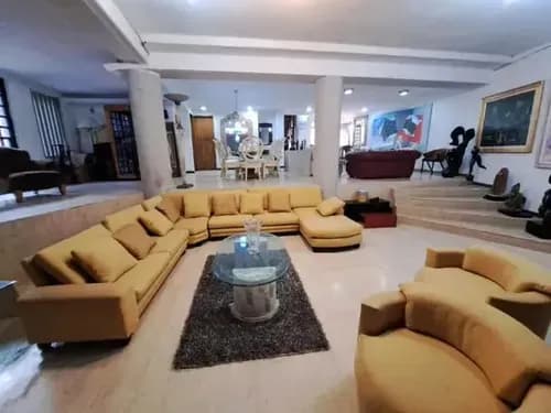 Hermosa Casa En Venta En Lomas De Bello Monte