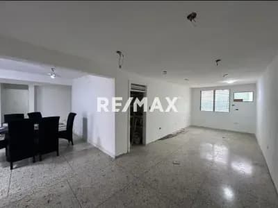 CASA VENTA URBANIZACIÓN LA ROTARIA MARACAIBO PRECIO DE OPORTUNIDAD
