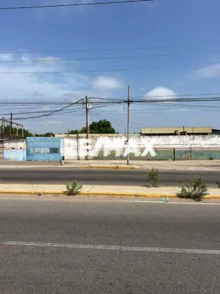 Galpon en Venta Avenida Principal Pomona