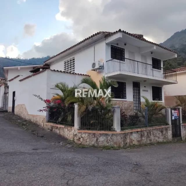 Hermosa Quinta en Alquiler Ubicada en Av Caracas, Sector Carmona, Trujillo Capital