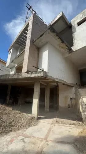 Venta De Town House Obra Gris, Urbanización Guaracarima. La Victoria