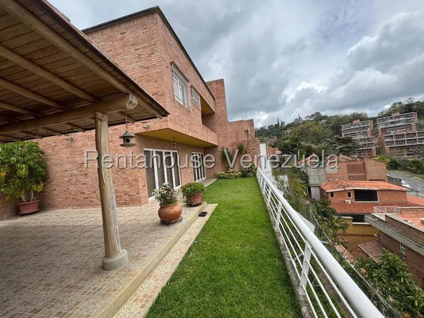 Casa (Multipes Niveles) en Venta en Alto Hatillo, Distrito Metropolitano