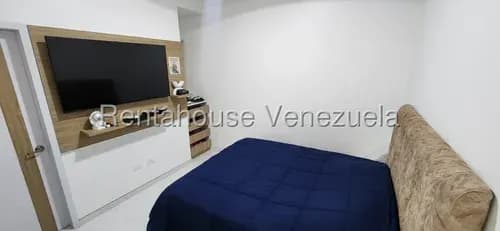 Linda Y Amplia Casa En Venta En Urbanismo Cerrado En El Este Yessica Blanco 26-18018 #casaeneleste #mercadolibre #bienesraices #venezuela