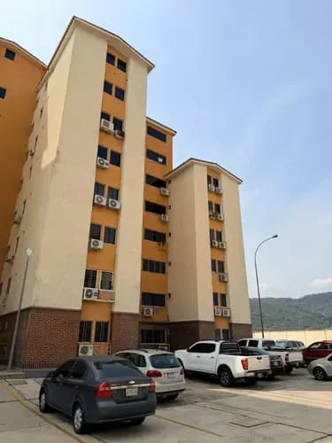 En Venta Apartamento Planta Baja, En Residencia San Francisco, San Diego. Jmgb