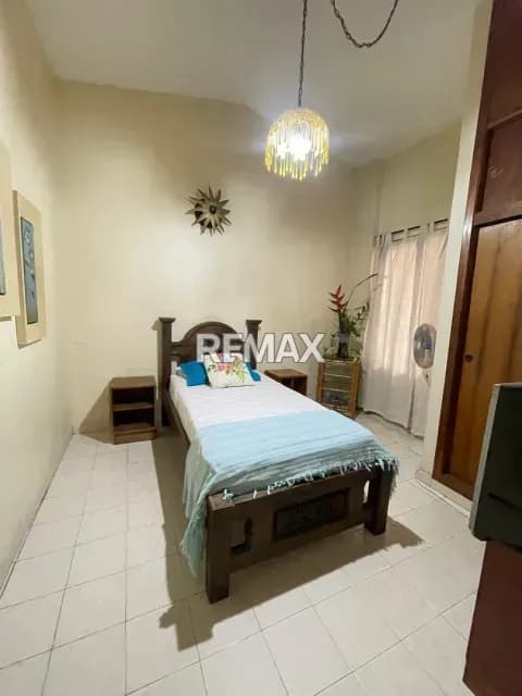 Habitación en Alquiler por meses Totalmente amoblada AV. Carabobo Pirineos parte baja