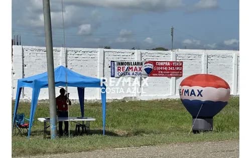 Oportunidad Para Socio-inversionistas Para Desarrollar Proyecto Vacacional Frente A Puerto Morrocoy En Tucacas.