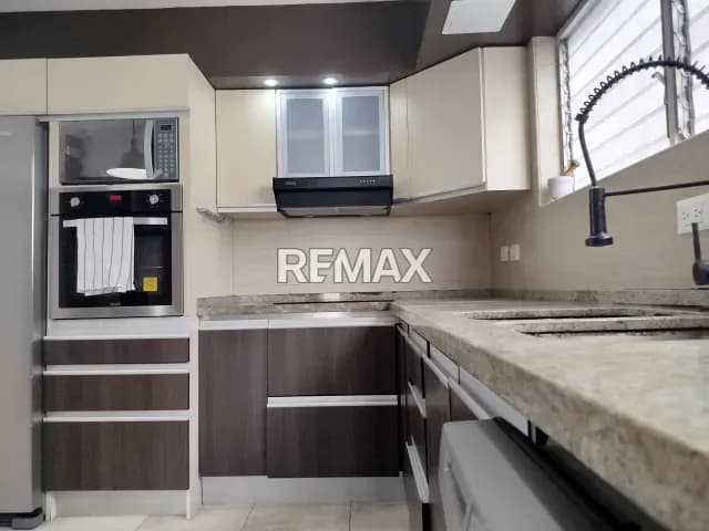 Apartamento 164 M2 432 Urbanización Miranda