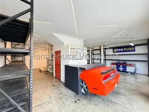 Yolmar Mendoza Alquila Imponente Local Comercial Al Este De Barquisimeto, Concepto Industrial Y Vanguardista, Con Estética Automotriz Única