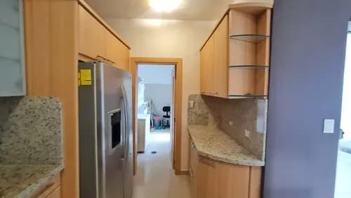 D-9856. Alexora Vende Hermoso Townhouse Con Pozo Y Planta 100%. Ubicado En La Urb. Piedras Pintadas, En Res. Monte Plata. (5,5,4)