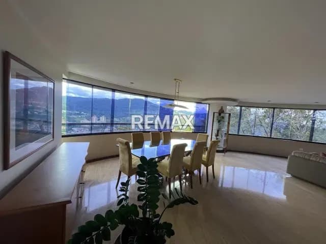 Venta de magnifico apartamento en Lomas de Monterrey