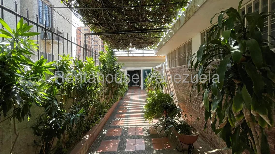 Apartamento (Duplex) en Alquiler en Tierra Negra, Zulia