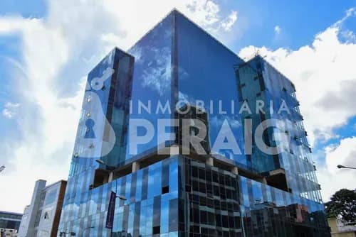 Amplias Oficinas En Las Mercedes, En Obras Gris, Facil Acceso. Iluminacion Natural Y Amplios Ventanales. Solo Clientes Directos - Da