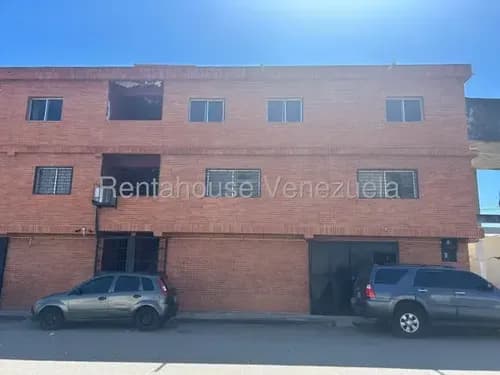 Se Vende Edificio Multifuncional (residencial Y Comercial) En Higuerote, Cod. 26-7862. Ls