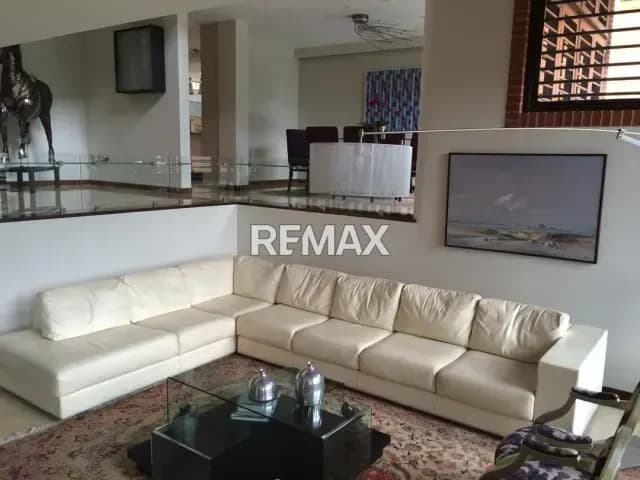 ESPECTACULAR CASA EN VENTA EN COLINAS DEL TAMANACO,CARACAS!!!