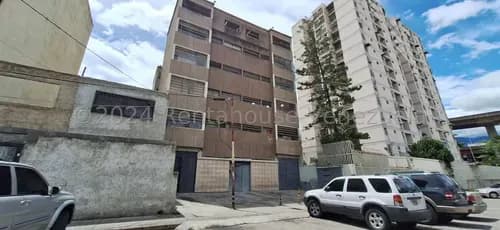 Edificio Comercial En Venta En San Martín Cda 24-27982 Yf