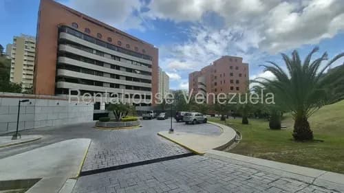 Se Alquila Lujoso Apartamento Pent-house En La Alameda Área 220 M2 En Total, Amoblado, Acabados De Lujo 4 Niveles Mls #26-15907