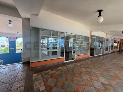 Local en Venta en Lecheria el Centro Comercial Plaza Mayor