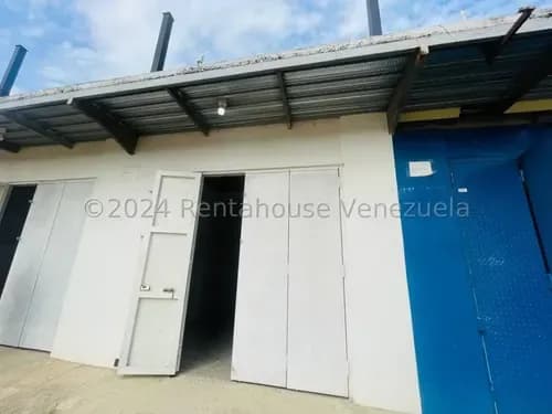 Local Comercial Listo Para Iniciar Tu Proyecto De Negocio En Zona De Alto Trafico Vehicular Y Peatonal Ideal 25-15968