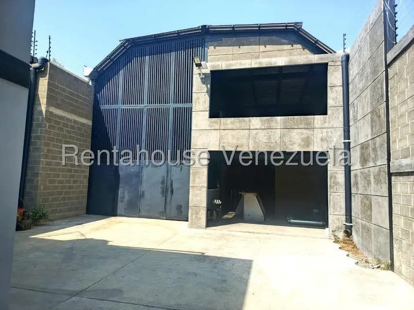 Comercial (Galpon - Deposito) en Venta en Centro, Lara
