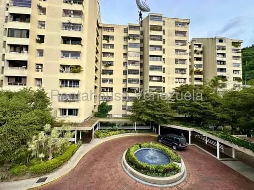 Cv Apartamento En Venta En Las Esmeraldas Yf 26-14372