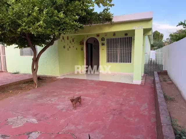 CASA EN VENTA AV. LA LIMPIA