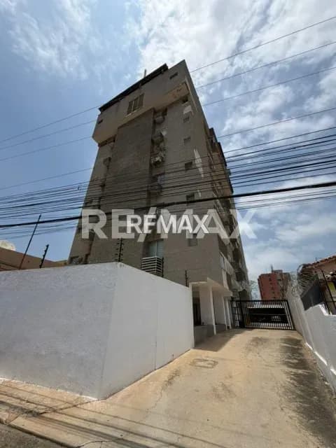En alquiler Apartamento Edificio Bulin