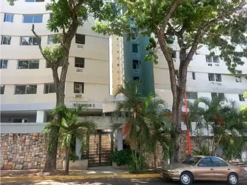 Apartamento En Alquiler En Urb. El Parral, Valencia. Mt-9862348.