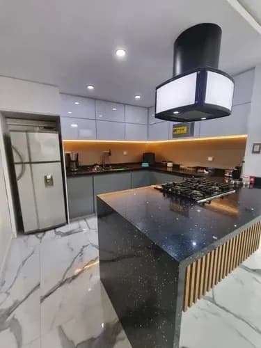 Casa Venta San Cristobal Tachira Financiamiento Finanaciada 3 Habitaciones, Todas Con Baño Privado. Amplia Sala En Planta Baja Y Family Room Arriba. Cocina De Lujo. Patio Con Área Social