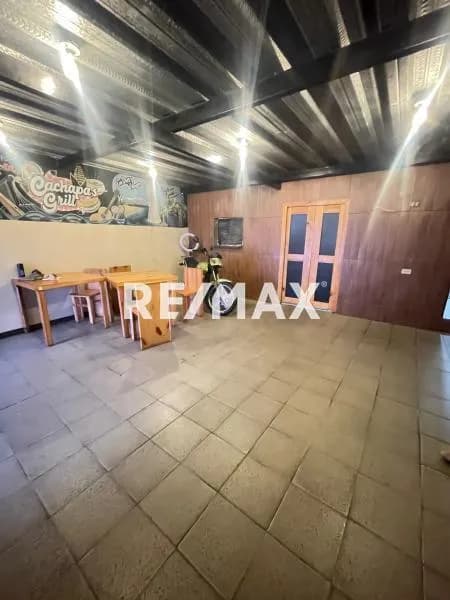 Se Alquila local comercial con Cocina industrial en Lecheria