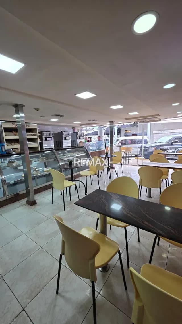 TRASPASO DE FONDO DE COMERCIO-LLAVE COMERCIAL C.C PATIO TRIGAL