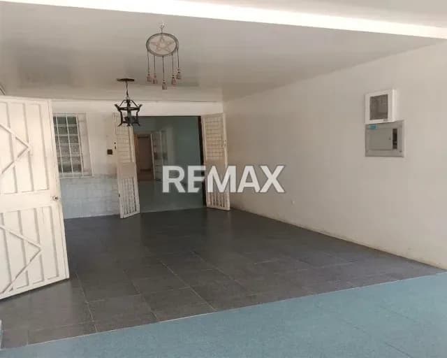 Venta de casa Quinta en Urb Rio Guey . Maracay