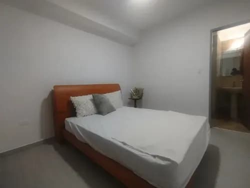 Apartamento En Alquiler La Trigaleña. Resd. Bahia Platinum. Cj.