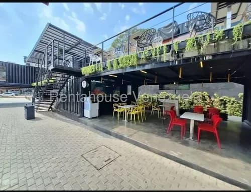 ¡oportunidad De Inversión En Valencia, Edo. Carabobo! Se Vende Fondo De Comercio Completamente Operativo, Actualmente Funcionando Como Pizzería Y Pollo Broaster, Equipado Con Todo Lo Necesario