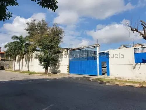 *jl/galpón Comercial En Alquiler Zona Industrial Ii Barquisimeto Lara, Venezuela, Cod. 23-14753 / 2 B/ 300 M2