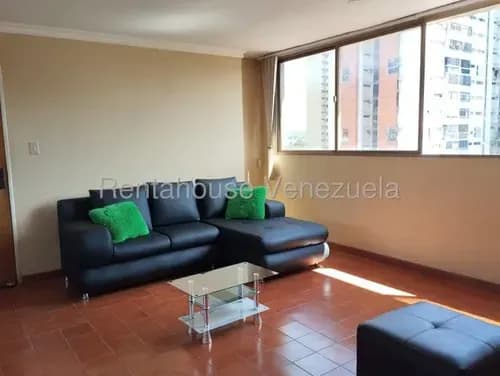 Excelente Apartamento De 106m² Con Ubicación Estratégica En El Este: 3 Amplias Habitaciones, 3 Baños Y Puesto De Estacionamiento Techado @eloisabermudez.rah