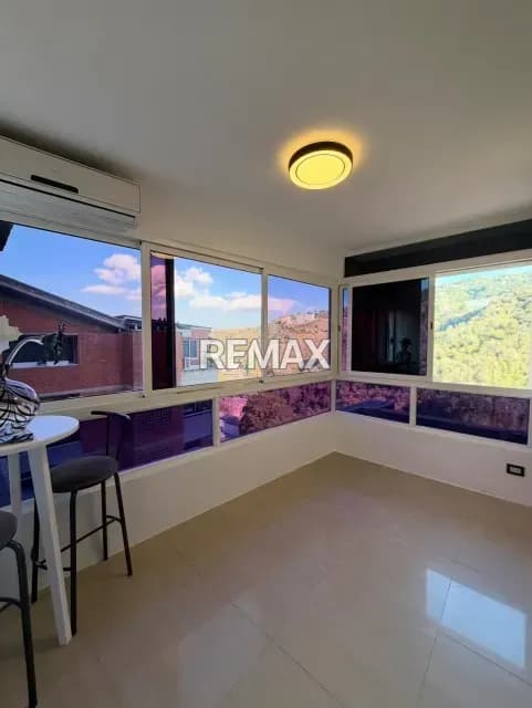 Apartamento en Lomas Del Sol