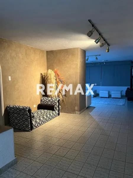 Espectacular y Acogedor Penthouse En Venta, Ubicado en la Av. 5 entre calles 20 y 21 Edificio Bailadores, Las Acacias - Valera.