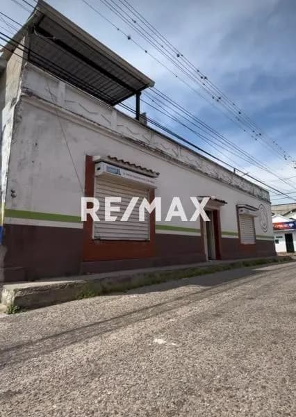 SE ALQUILA LOCAL COMERCIAL EN TARIBA