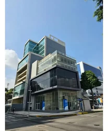 Edificio Comercial En Venta 3.400 M2 - Urb. Las Mercedes