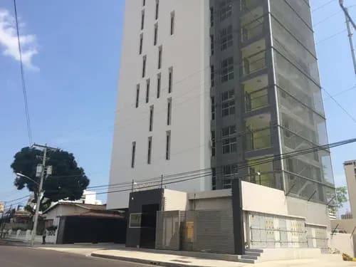 Torre Empresarial En Venta En 5 De Julio Yh